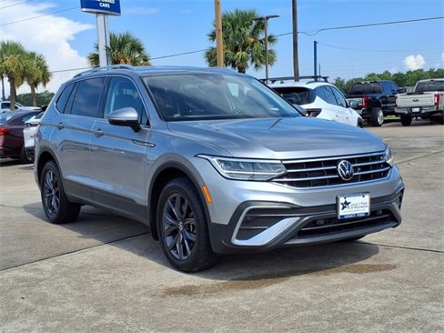 Used 2022 Volkswagen Tiguan SE image 29