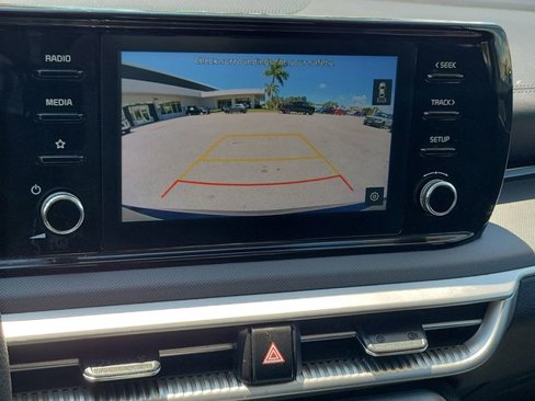 Used 2023 Kia K5 LXS image 28