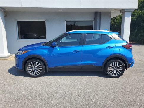 Used 2023 Nissan Kicks SV image 10
