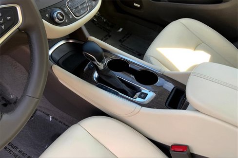 Used 2024 Chevrolet Malibu LT image 17