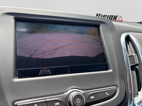 Used 2023 Chevrolet Equinox LT image 30
