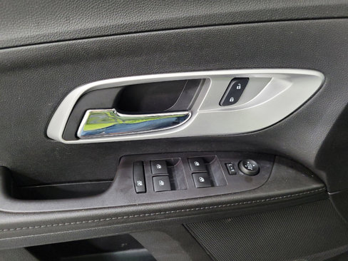 Used 2016 Chevrolet Equinox LS image 27