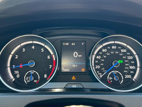Used 2017 Volkswagen Golf R 4-Door image 19