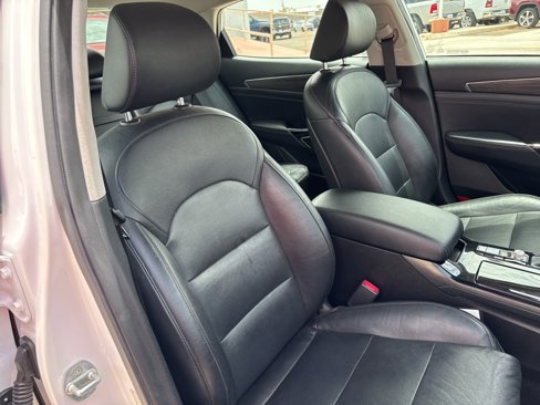 Used 2020 Kia Cadenza Technology image 26