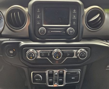 Used 2020 Jeep Wrangler Unlimited Sport S image 22