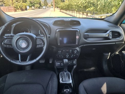Used 2022 Jeep Renegade Altitude w/ Convenience Group image 12