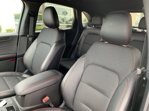 New 2025 Ford Escape ST-Line w/ Tech Pack #1 image 11