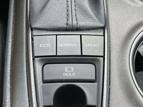 Used 2023 Toyota Camry SE image 31
