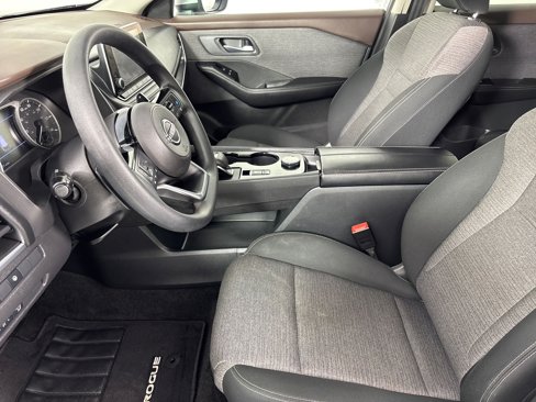 Used 2023 Nissan Rogue SV image 21