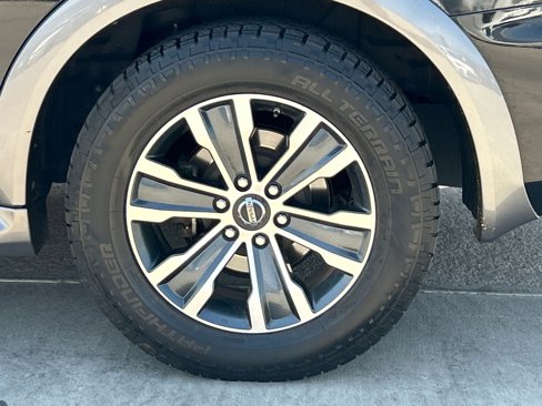 Used 2020 Nissan Armada SL w/ Premium Package image 12