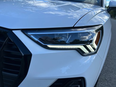 New 2025 Audi Q3 2.0T Premium image 26