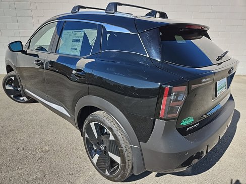 New 2026 Nissan Kicks SR w/ Cold Weather Package image 6