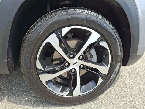 Certified 2024 Chevrolet Trax RS w/ Driver Confidence Package image 8