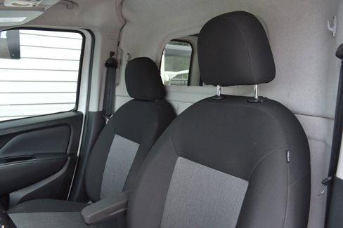 Used 2018 RAM ProMaster City Tradesman SLT w/ Lights & Wheels Group image 11