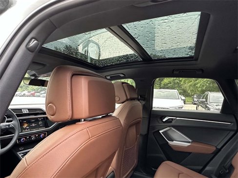 New 2025 Audi Q3 2.0T Premium image 7
