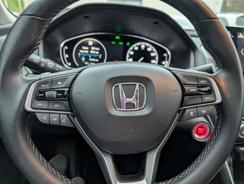 Used 2018 Honda Accord EX-L image 18