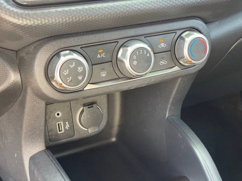Certified 2022 Nissan Kicks S image 20