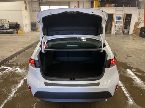 New 2025 Toyota Corolla LE image 31