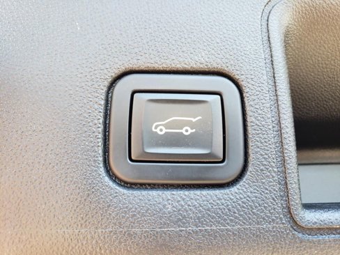 Used 2020 GMC Terrain SLT w/ Preferred Package image 9