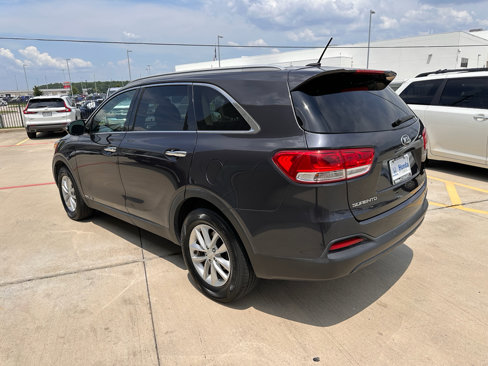 Used 2018 Kia Sorento LX image 6