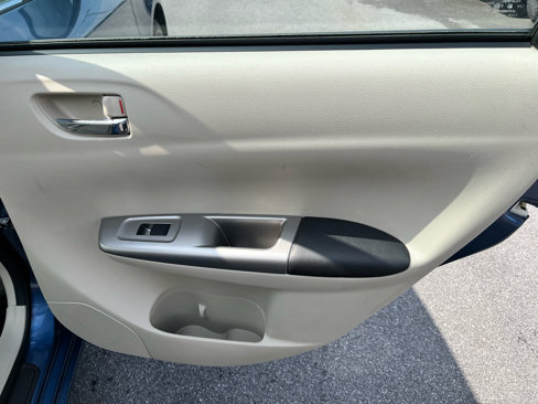 Used 2010 Subaru Impreza 2.5i Premium image 18