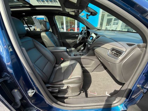 Used 2023 Chevrolet Equinox RS w/ RS Leather Package image 39