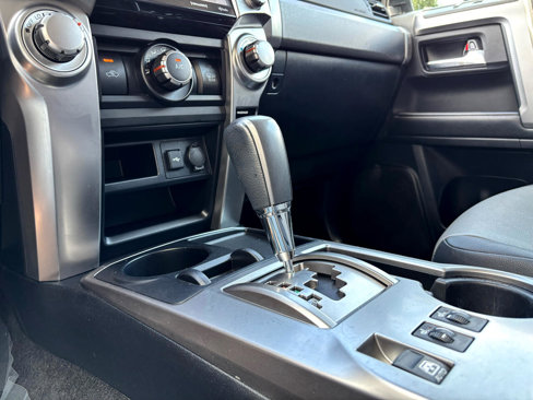 Used 2022 Toyota 4Runner SR5 Premium image 18