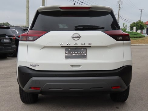 Used 2022 Nissan Rogue S image 16