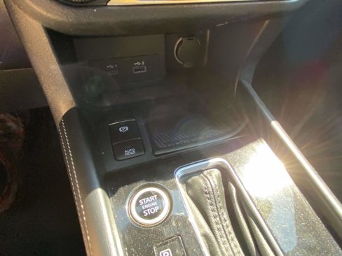 Used 2023 Nissan Kicks SV image 14