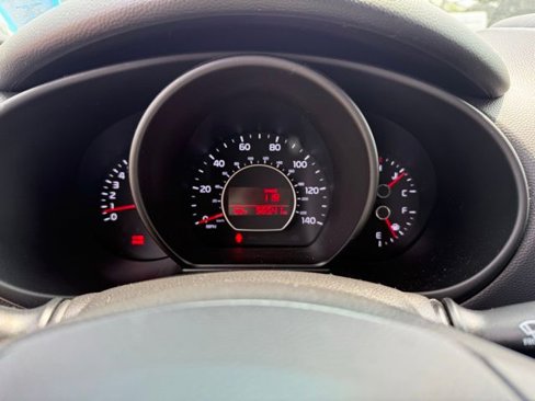 Used 2019 Kia Soul image 15
