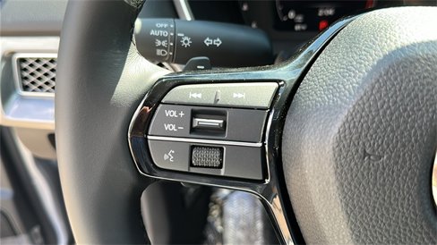 New 2025 Acura Integra image 13