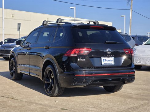 Used 2023 Volkswagen Tiguan SE R-Line image 5