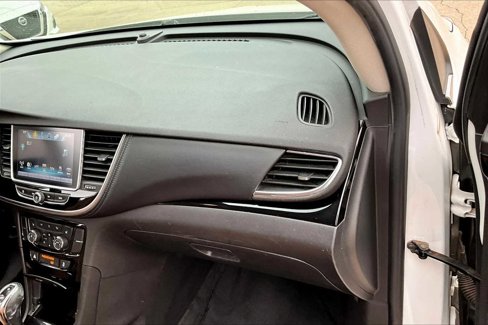 Used 2019 Buick Encore Essence image 16