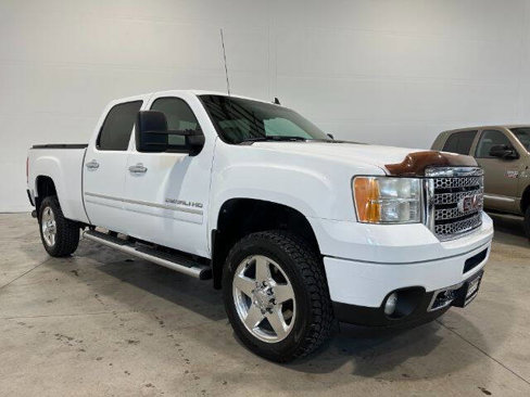 Used 2011 GMC Sierra 2500 Denali image 5