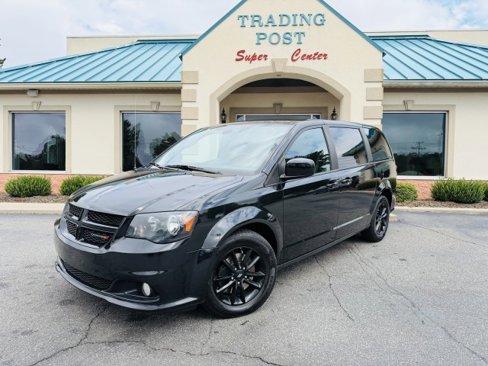 Used 2019 Dodge Grand Caravan GT image 2