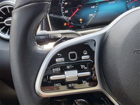 Certified 2021 Mercedes-Benz GLB 250 w/ Premium Package image 17
