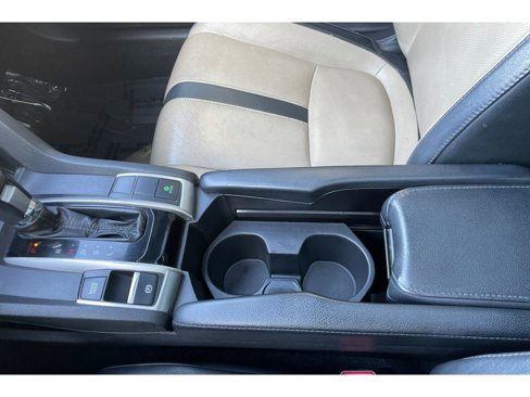 Used 2018 Honda Civic EX-L image 30