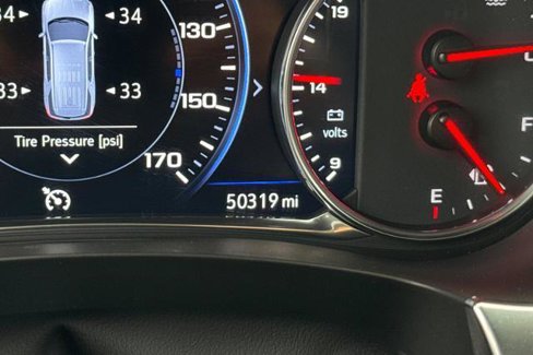 Used 2022 Chevrolet Traverse Premier w/ Redline Edition image 30