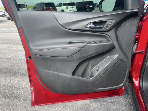 Used 2023 Chevrolet Equinox RS image 21