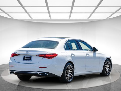 Used 2024 Mercedes-Benz C 300 Sedan image 4