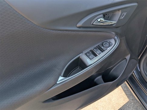 Used 2022 Chevrolet Malibu LT image 18
