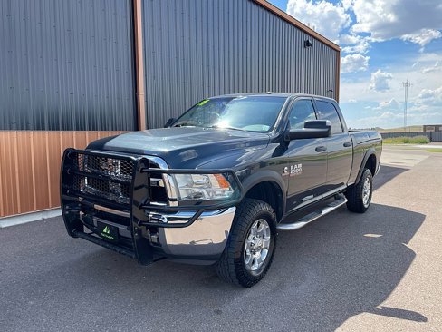 Used 2017 RAM 2500 Tradesman w/ Chrome Appearance Group image 2