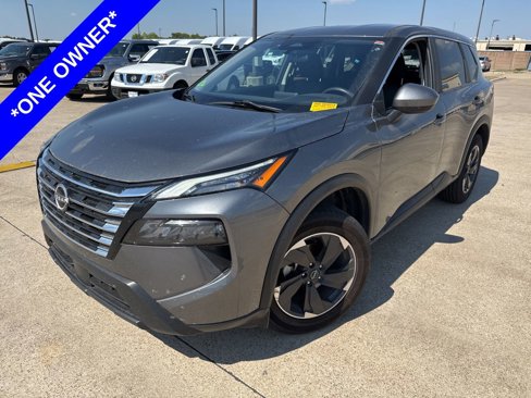 Used 2024 Nissan Rogue SV image 1