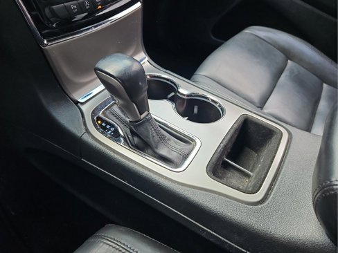 Used 2020 Jeep Grand Cherokee Limited image 19