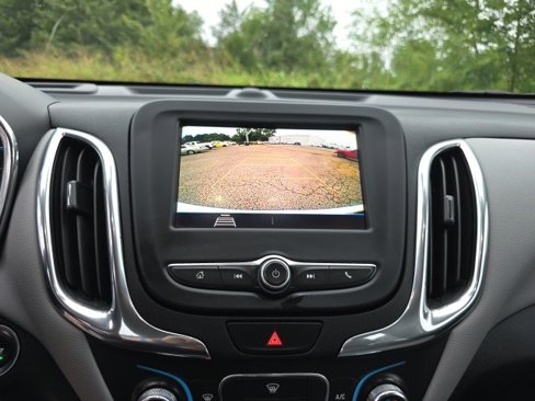 Used 2020 Chevrolet Equinox LS image 15