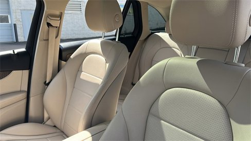 Used 2019 Mercedes-Benz GLC 300 4MATIC image 27