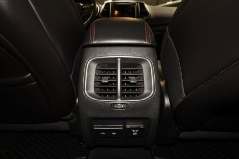 Used 2019 Jeep Cherokee Trailhawk image 29