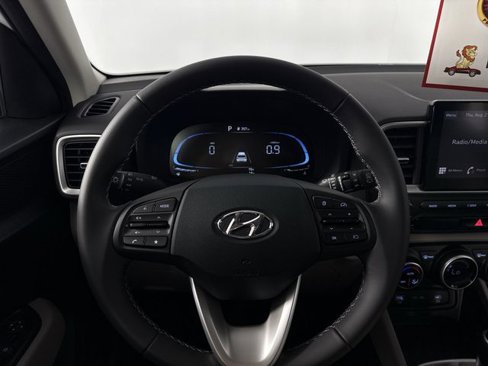 New 2025 Hyundai Venue SEL image 26