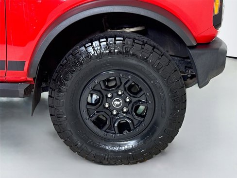Used 2022 Ford Bronco Wildtrak image 38