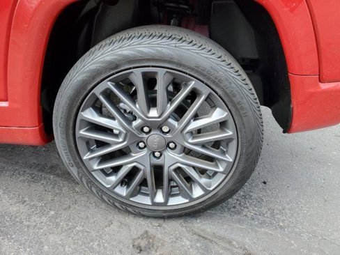 Used 2022 Jeep Compass Limited image 28